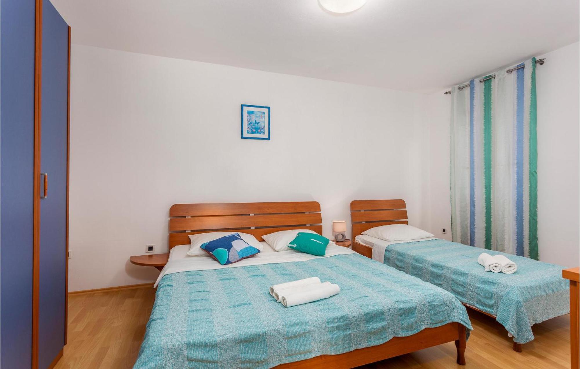 Beautiful Apartment In Pinezici With Wifi Exteriér fotografie