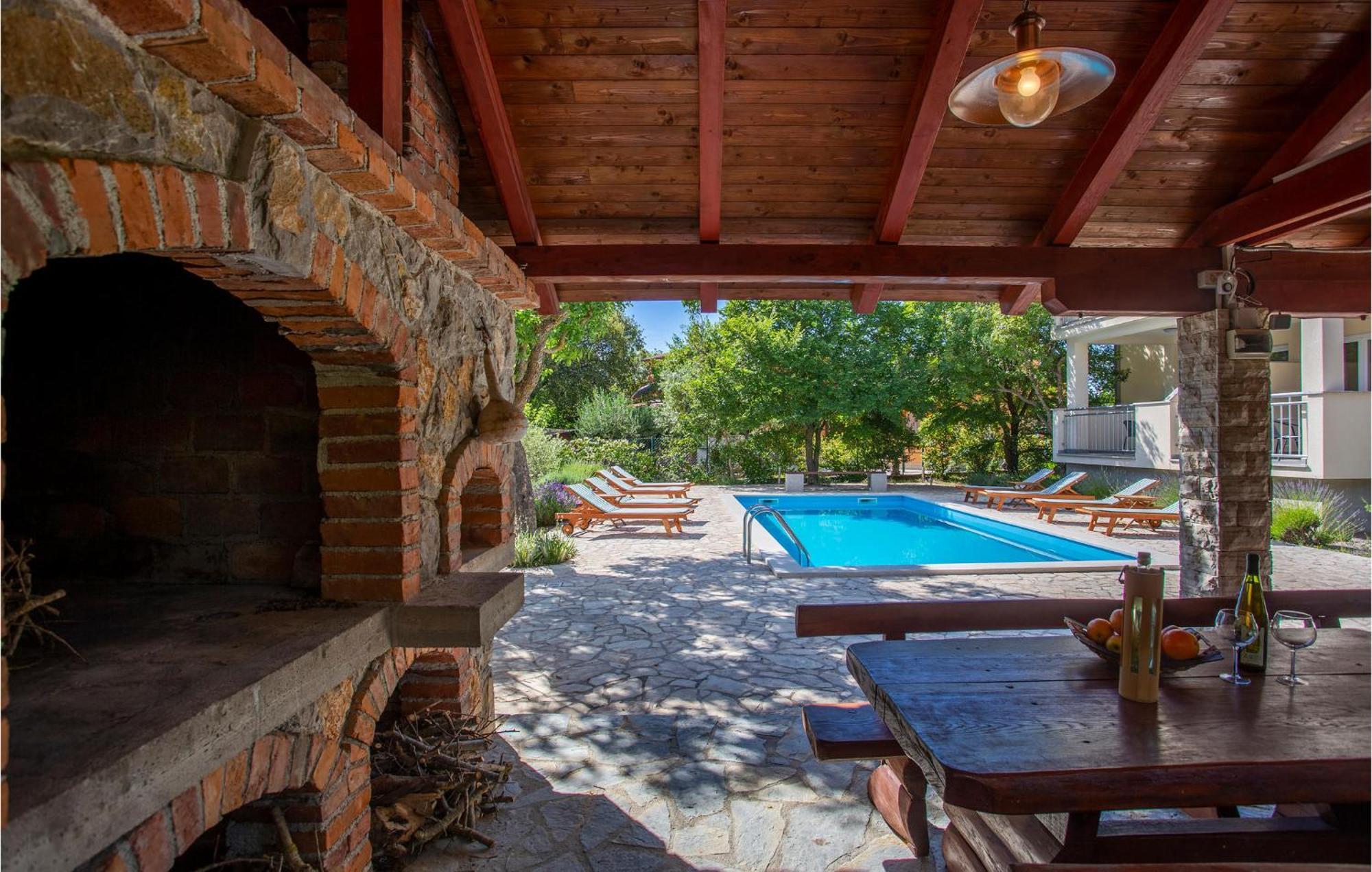 Beautiful Apartment In Pinezici With Wifi Exteriér fotografie