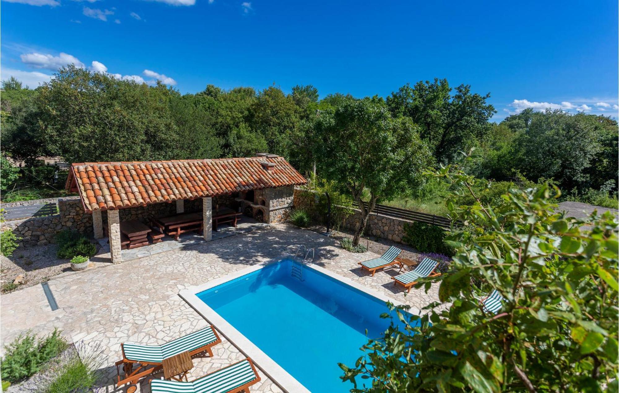 Beautiful Apartment In Pinezici With Wifi Exteriér fotografie